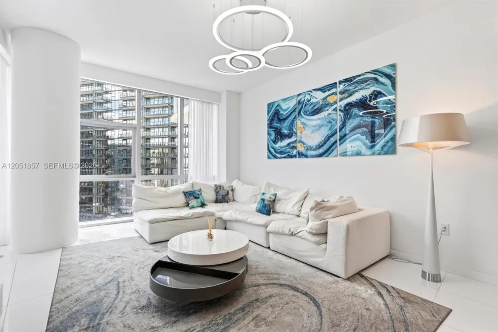 851 NE 1st Ave #3611 Miami, FL 33132