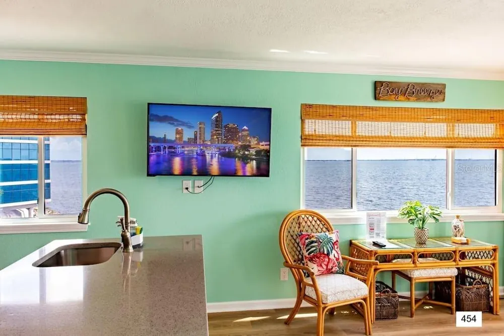 2506 ROCKY POINT DRIVE #454 Tampa, FL 33607
