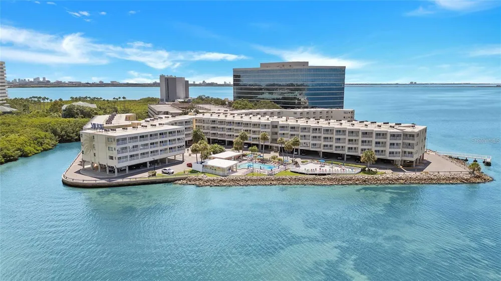 2506 ROCKY POINT DRIVE #454 Tampa, FL 33607