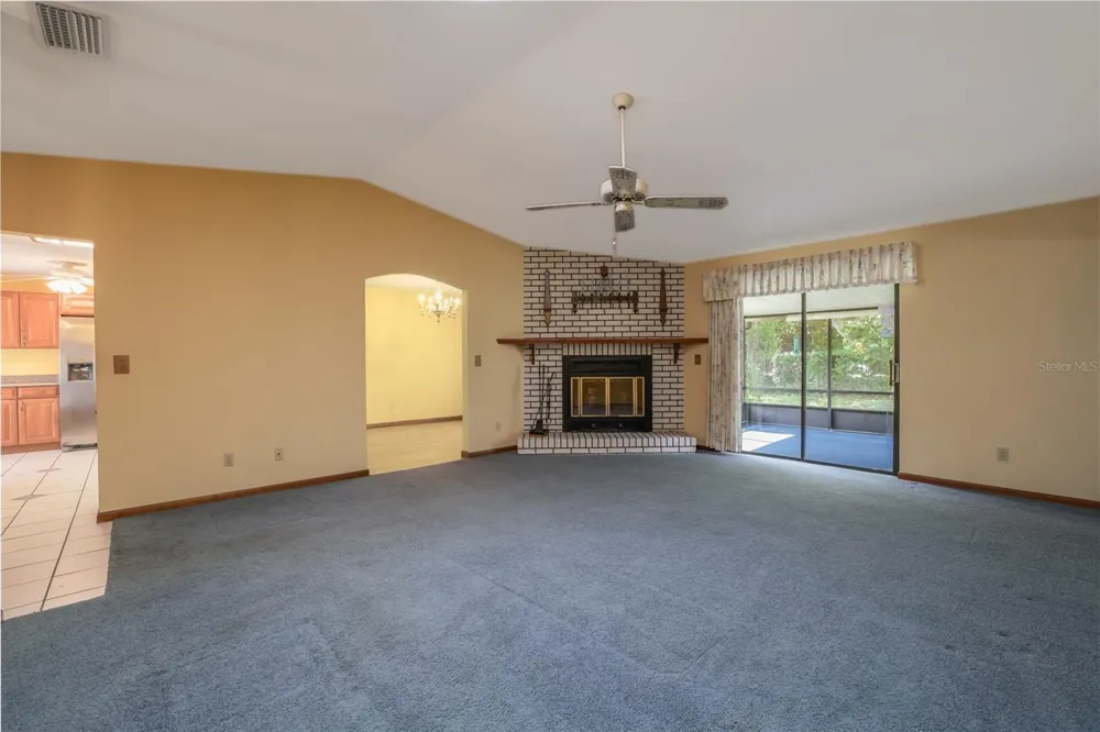 229 GEORGETOWNE BOULEVARD Daytona Beach, FL 32119