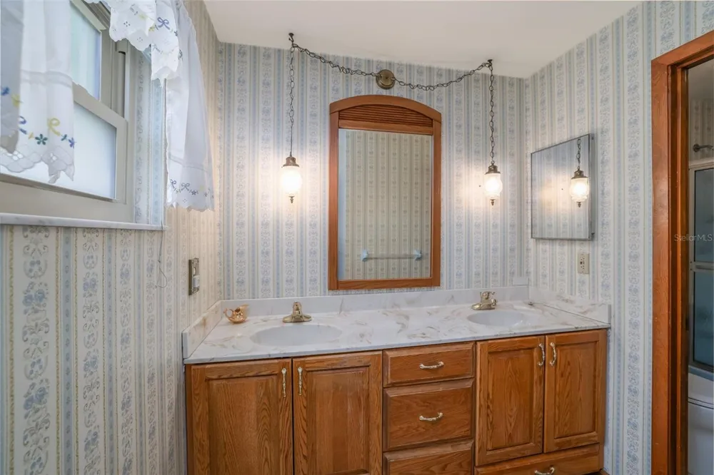 229 GEORGETOWNE BOULEVARD Daytona Beach, FL 32119