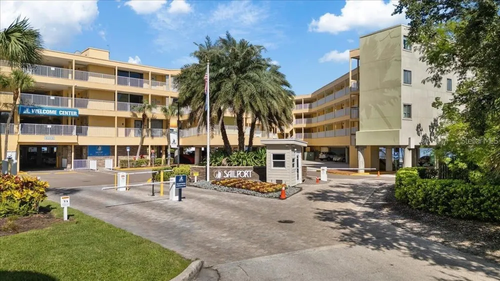 2506 ROCKY POINT DRIVE #254 Tampa, FL 33607
