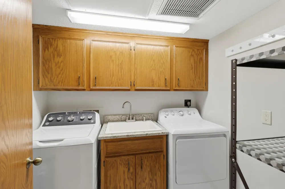 6100 Auto Club Road #305 Bloomington, MN 55438