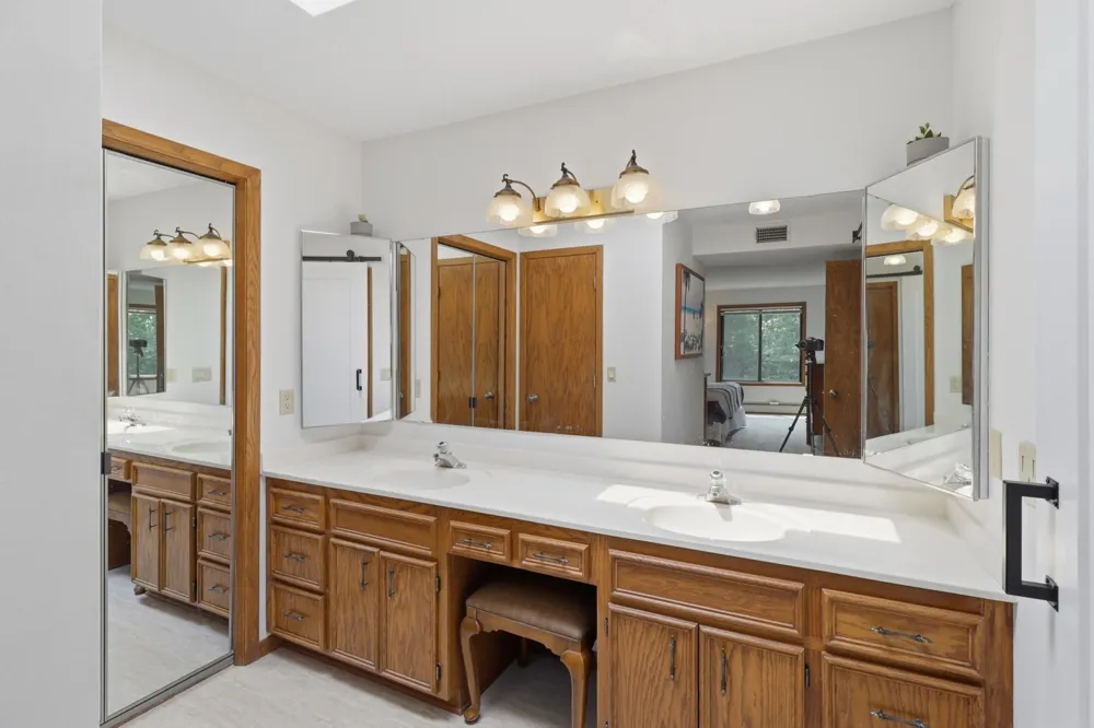 6100 Auto Club Road #305 Bloomington, MN 55438