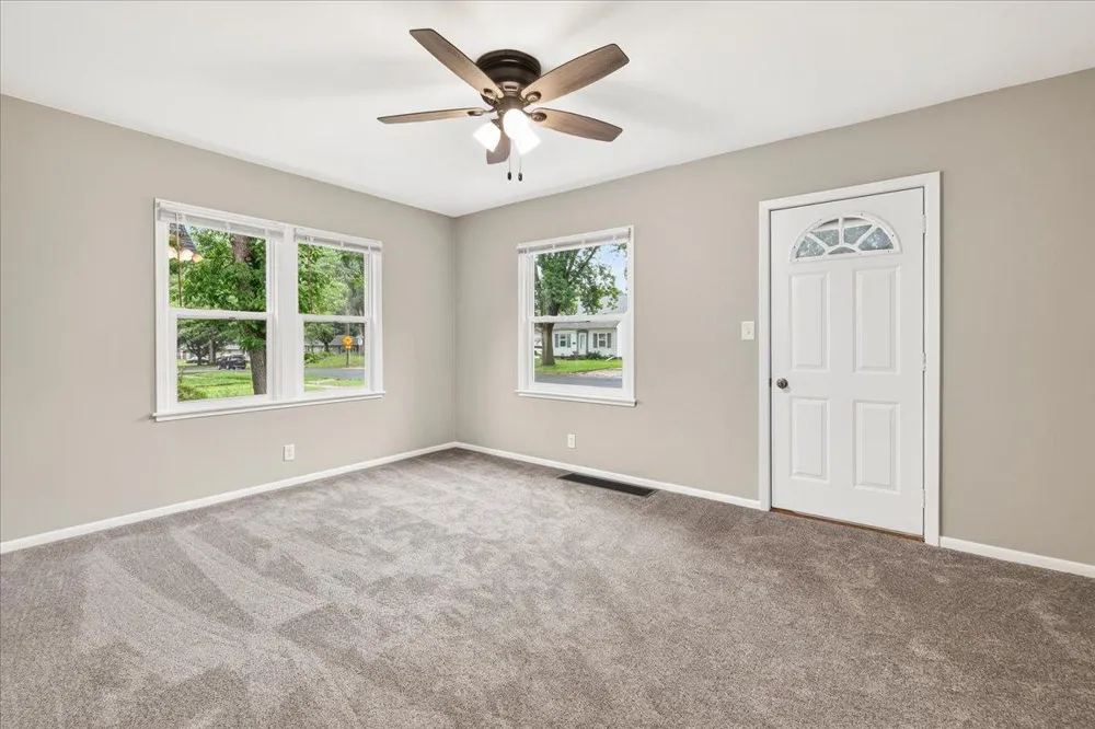 725 4th Avenue SW Hutchinson, MN 55350
