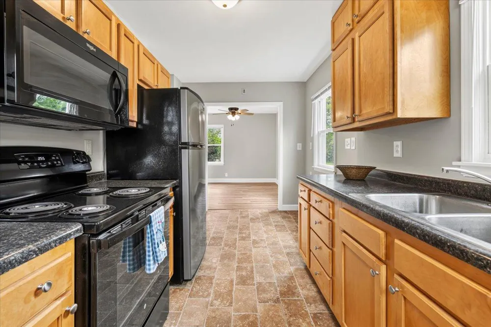 725 4th Avenue SW Hutchinson, MN 55350