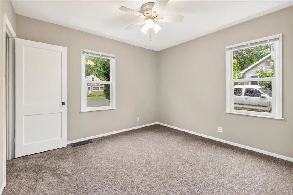 725 4th Avenue SW Hutchinson, MN 55350