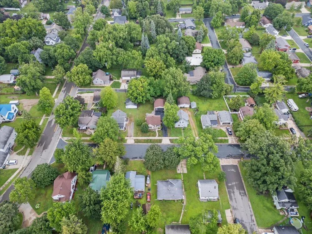 725 4th Avenue SW Hutchinson, MN 55350