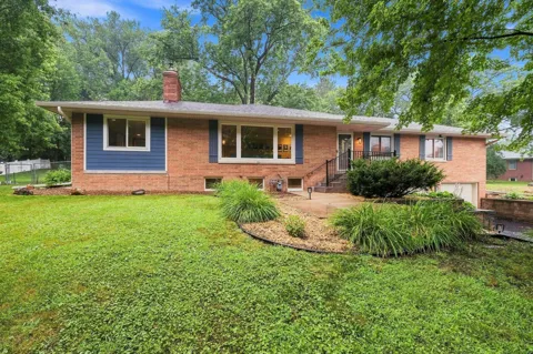 3600 Sunrise Drive E