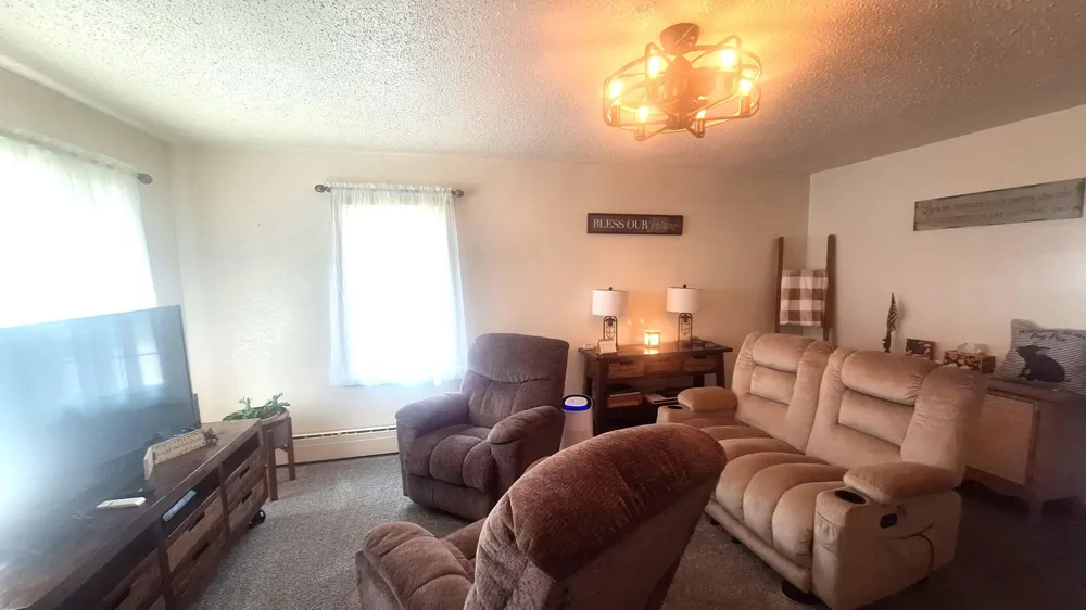 1201 Mountain Avenue Walhalla, ND 58282