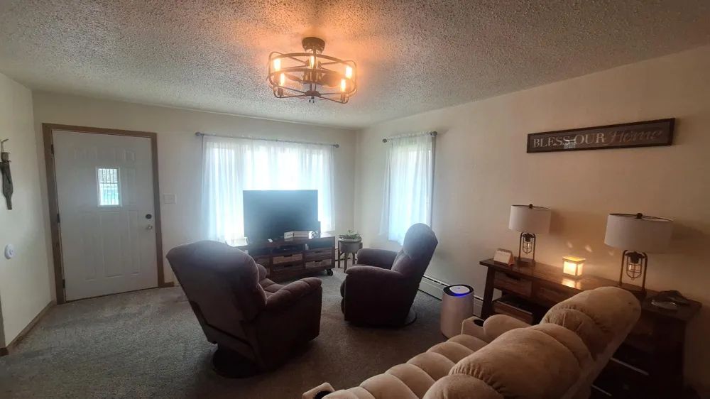 1201 Mountain Avenue Walhalla, ND 58282