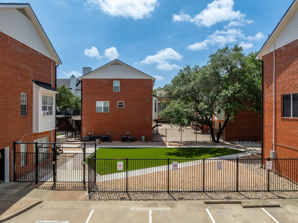 600 Bagby Avenue #4C Waco, TX 76706