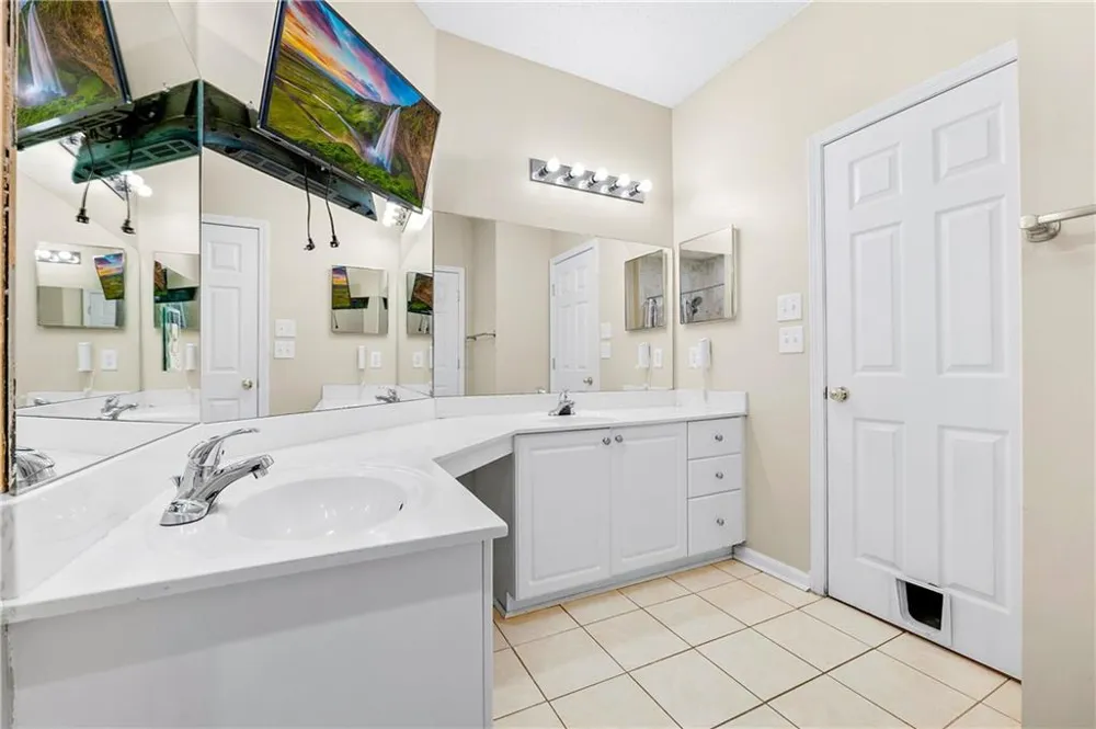 5106 Woodland Lane Alpharetta, GA 30009
