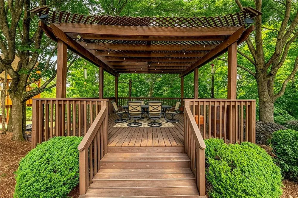 5106 Woodland Lane Alpharetta, GA 30009