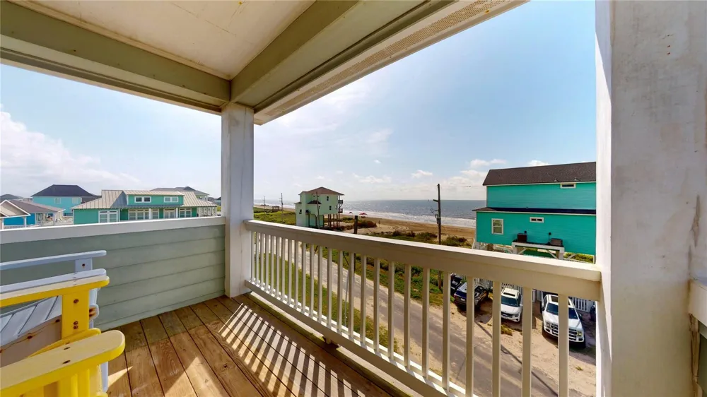2809 Tradewind Lane Crystal Beach, TX 77650
