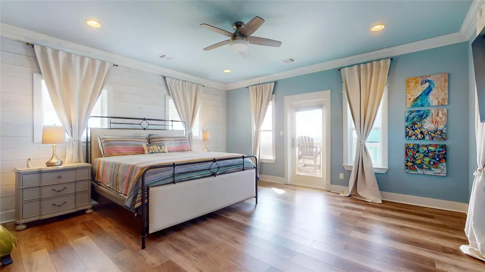2809 Tradewind Lane Crystal Beach, TX 77650