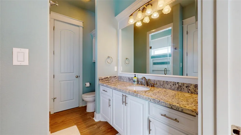 2809 Tradewind Lane Crystal Beach, TX 77650
