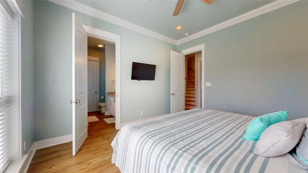 2809 Tradewind Lane Crystal Beach, TX 77650