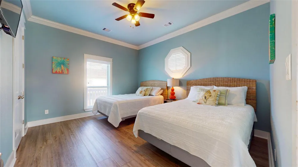 2809 Tradewind Lane Crystal Beach, TX 77650