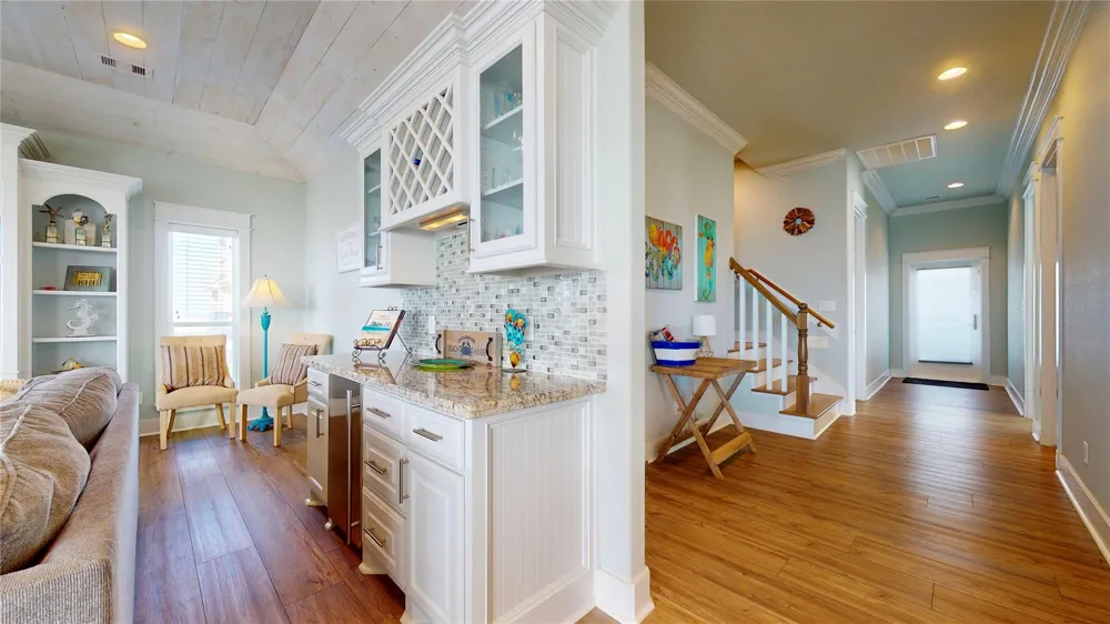 2809 Tradewind Lane Crystal Beach, TX 77650