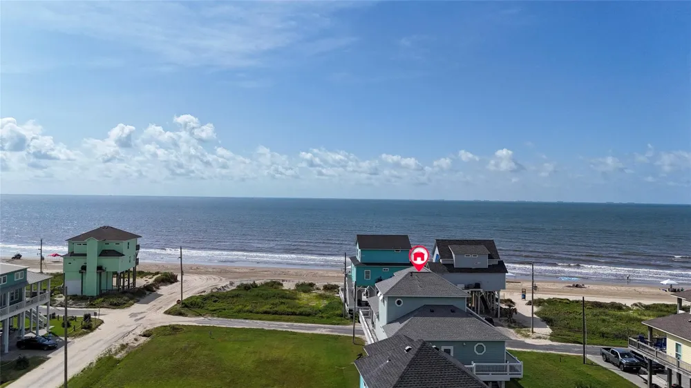 2809 Tradewind Lane Crystal Beach, TX 77650