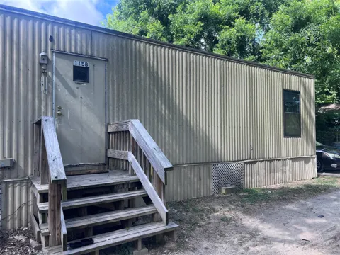115 W Mulberry Avenue #B