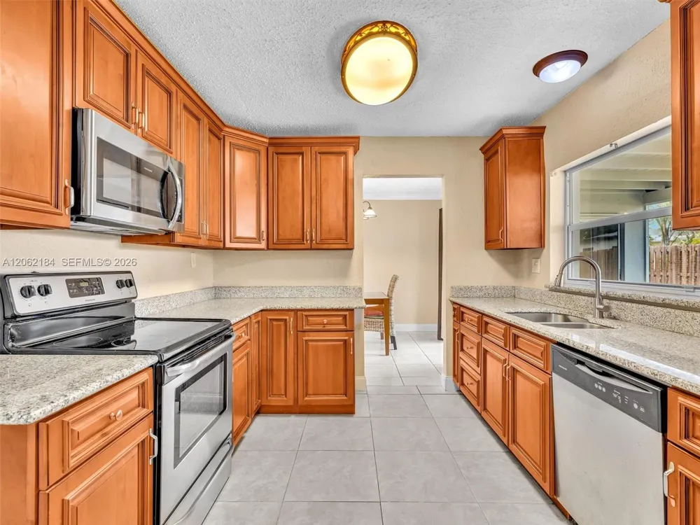 1065 NW 68th Ter Margate, FL 33063