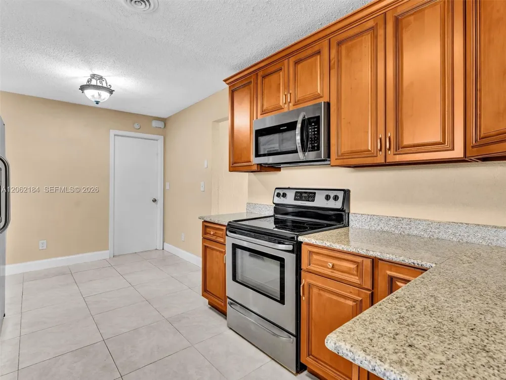 1065 NW 68th Ter Margate, FL 33063