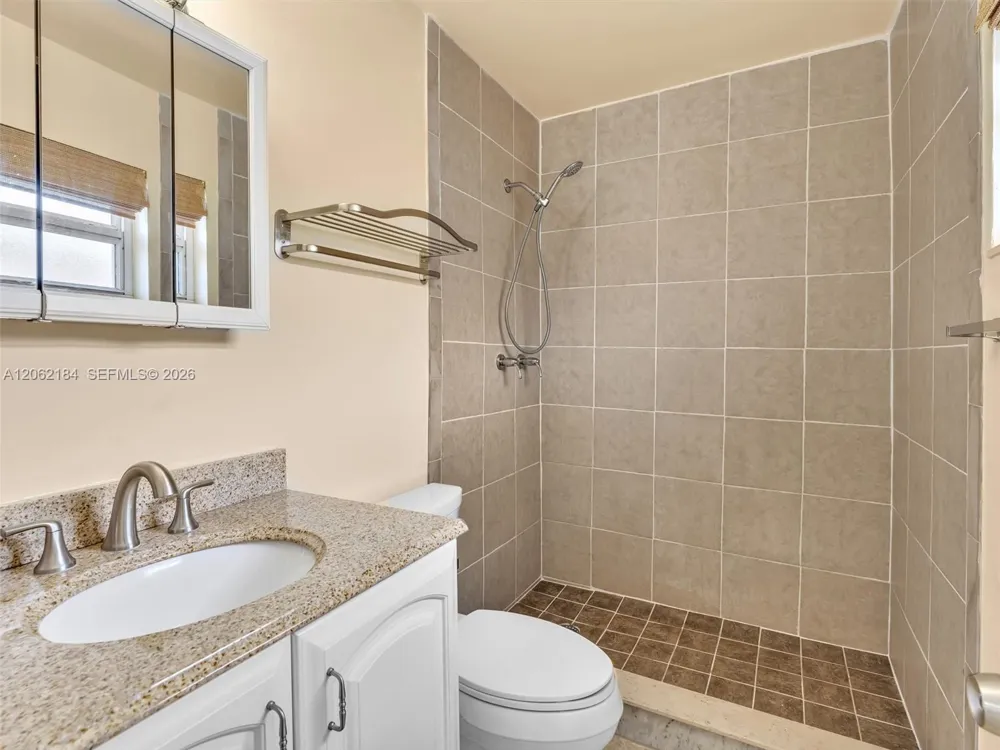1065 NW 68th Ter Margate, FL 33063