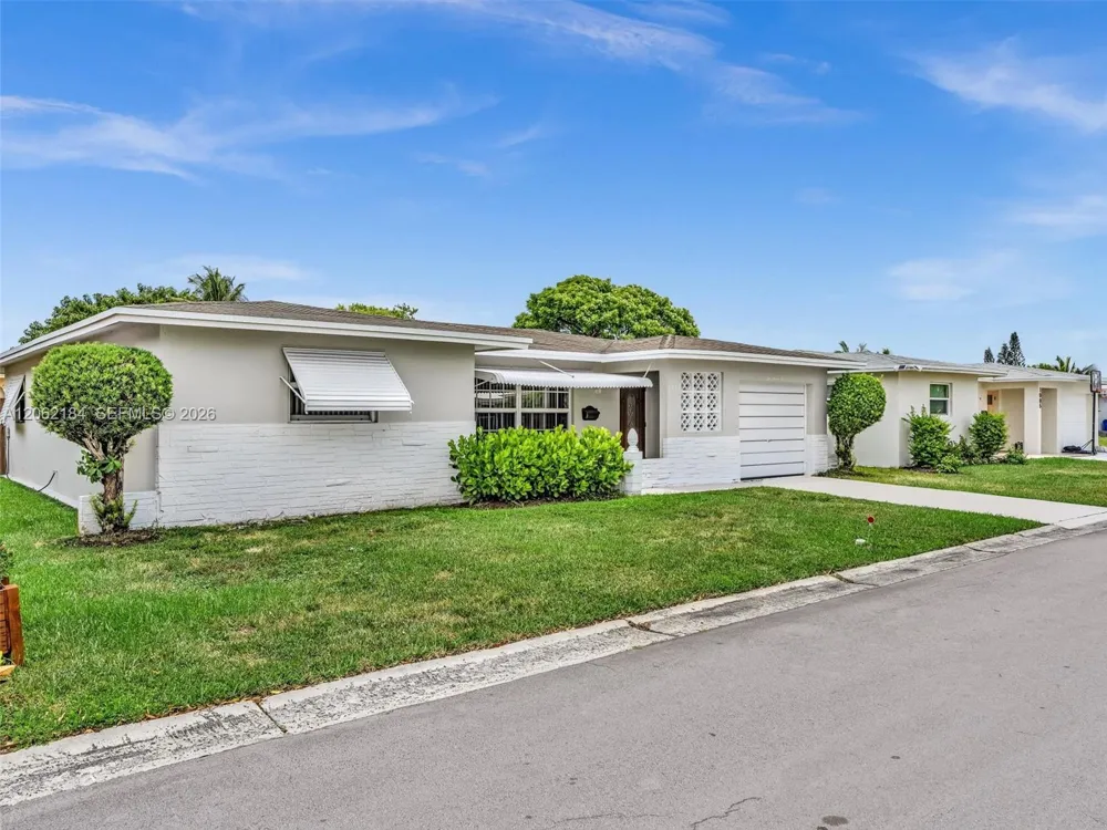 1065 NW 68th Ter Margate, FL 33063