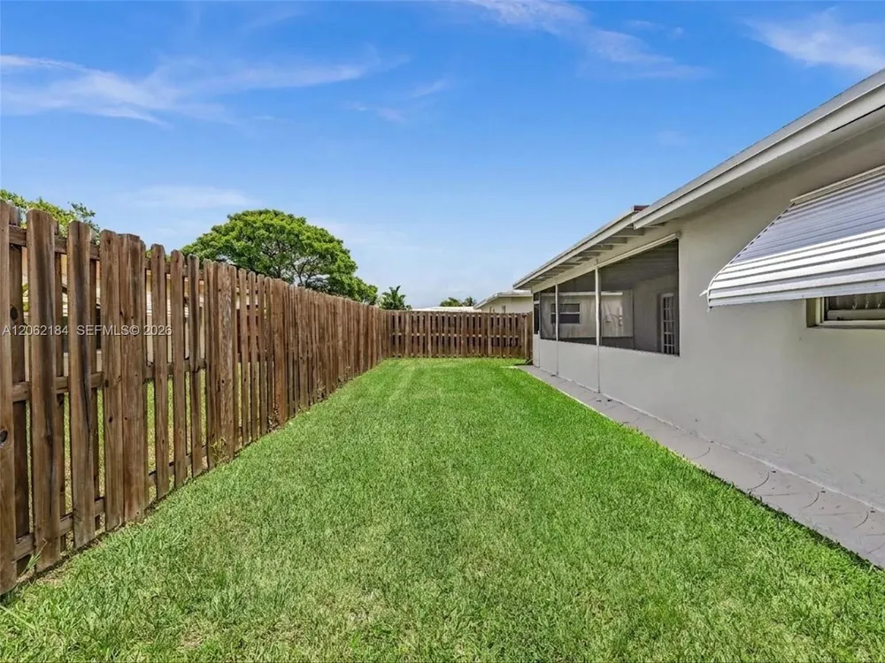 1065 NW 68th Ter Margate, FL 33063