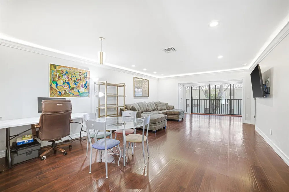 85 PELICAN POINTE DRIVE #203 Delray Beach, FL 33483