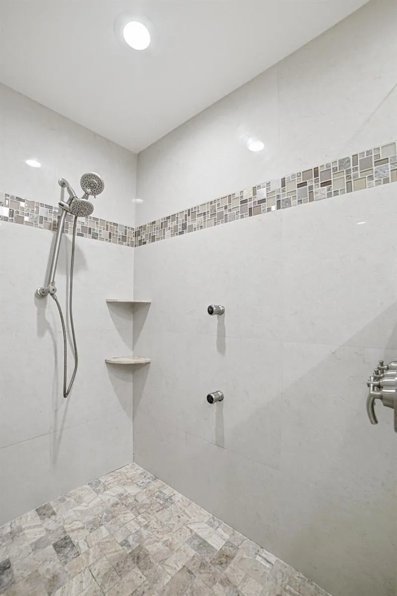 85 PELICAN POINTE DRIVE #203 Delray Beach, FL 33483