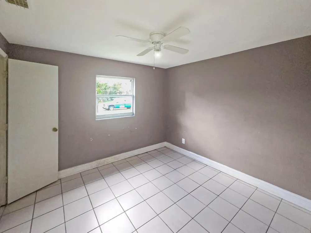 715 10TH STREET Fort Pierce, FL 34950