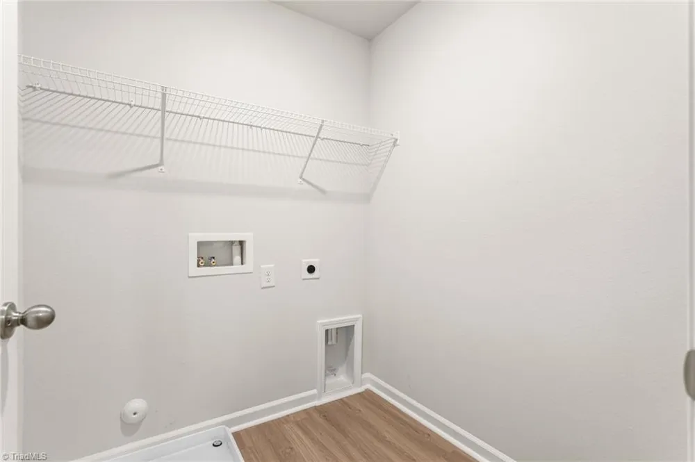 2122 Willow Glen Drive Graham, NC 27253