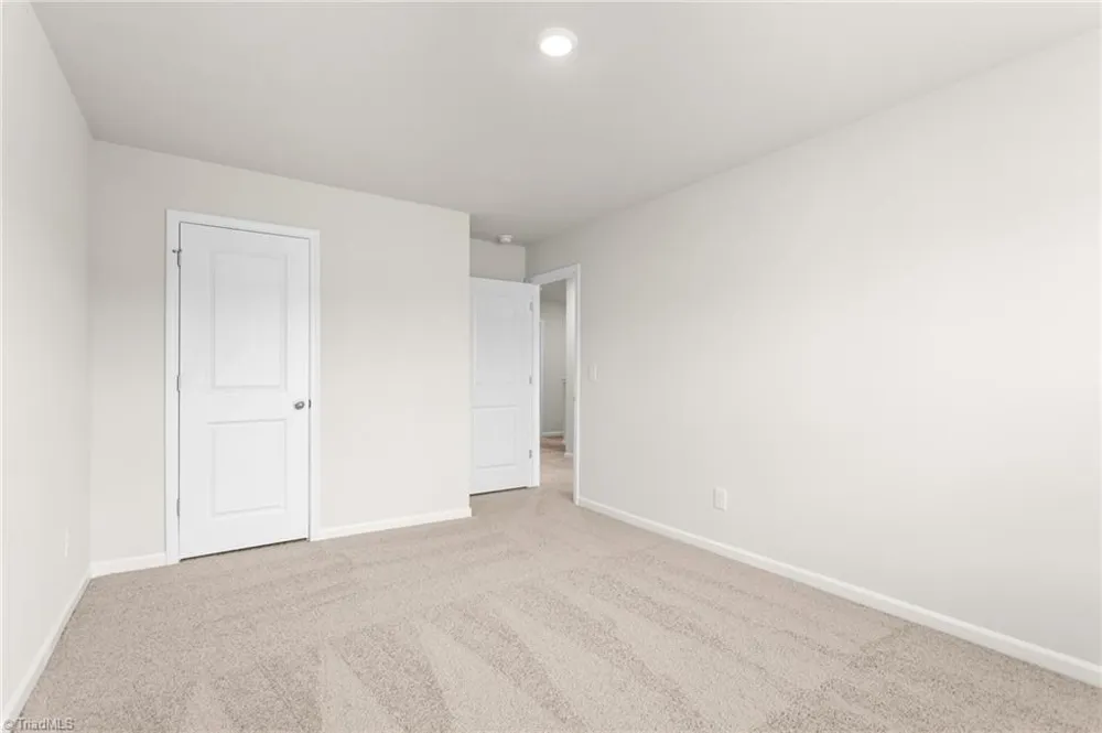 2122 Willow Glen Drive Graham, NC 27253