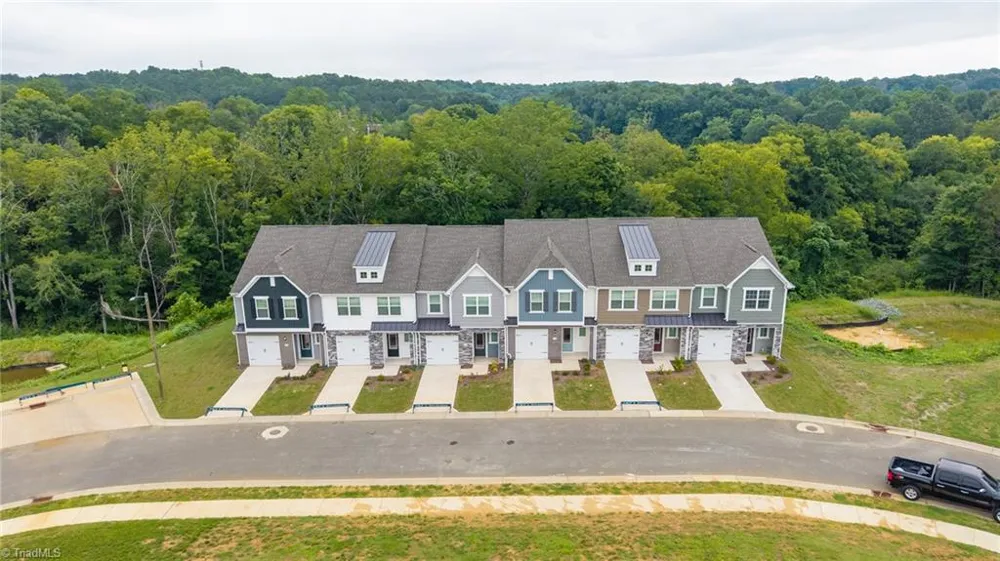 2122 Willow Glen Drive Graham, NC 27253