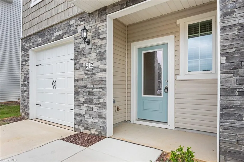 2122 Willow Glen Drive Graham, NC 27253