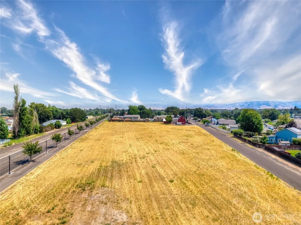 0 TBD Rose Street College Place, WA 99324