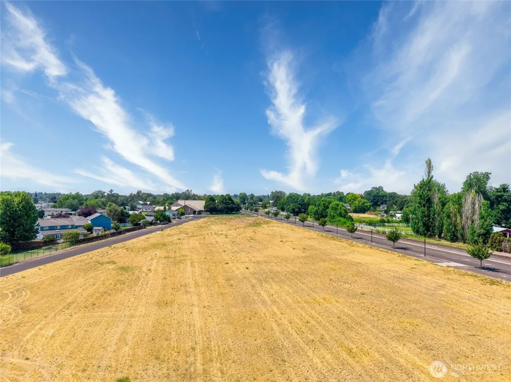0 TBD Rose Street College Place, WA 99324