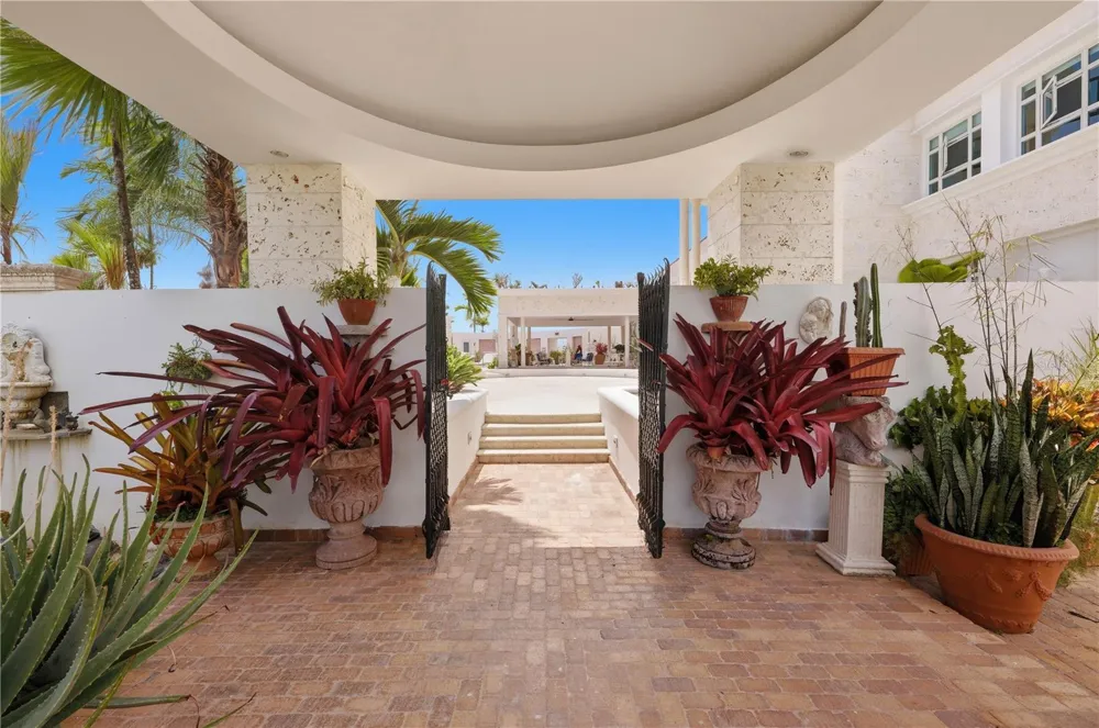 187 GORRION STREET San Juan, PR 00926