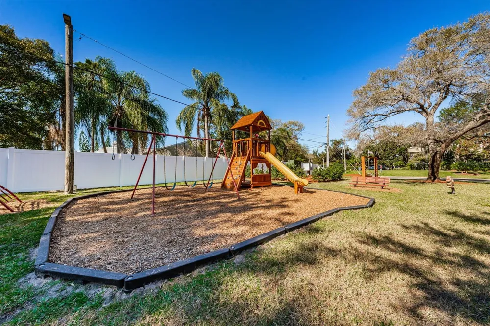 3295 FOX CHASE CIRCLE #107 Palm Harbor, FL 34683