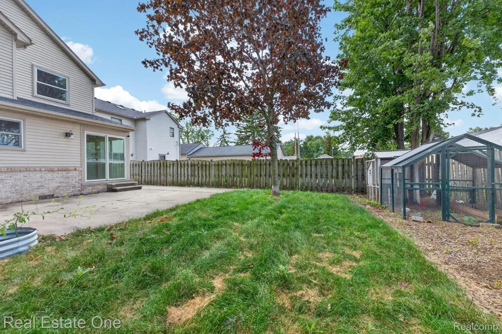 30364 Adams Drive Gibraltar City, MI 48173