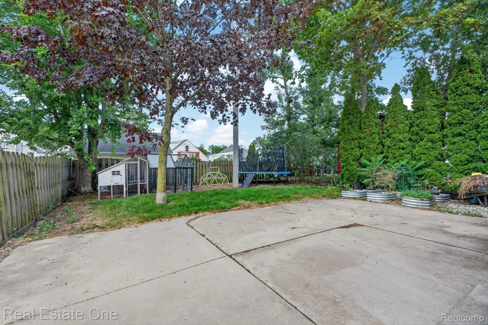 30364 Adams Drive Gibraltar City, MI 48173