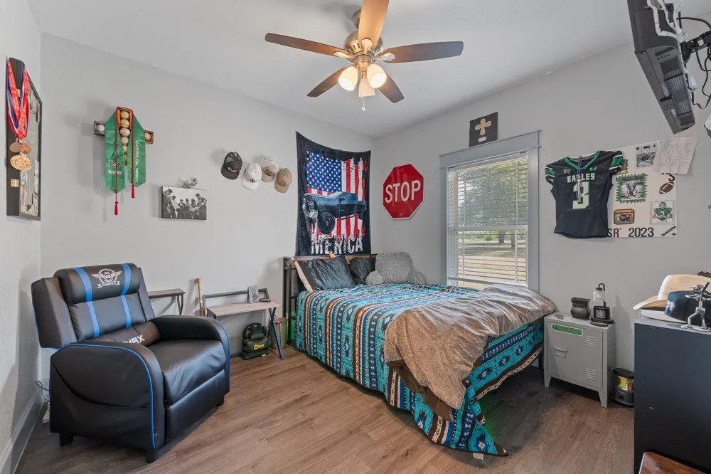8868 County Road 1205 Grandview, TX 76050
