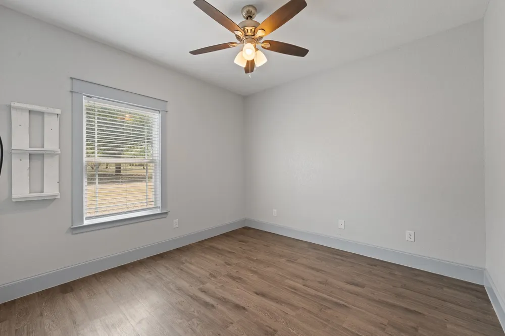 8868 County Road 1205 Grandview, TX 76050