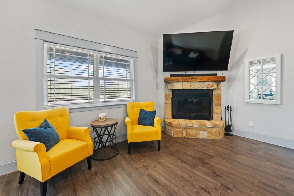 8868 County Road 1205 Grandview, TX 76050