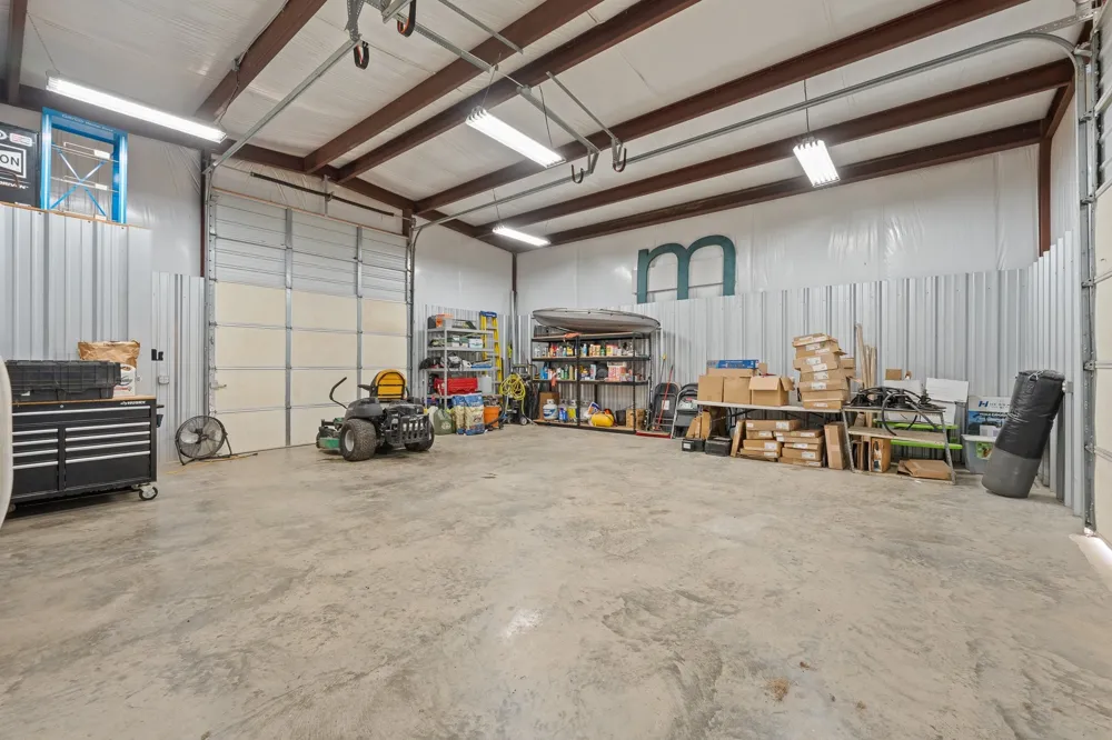 8868 County Road 1205 Grandview, TX 76050