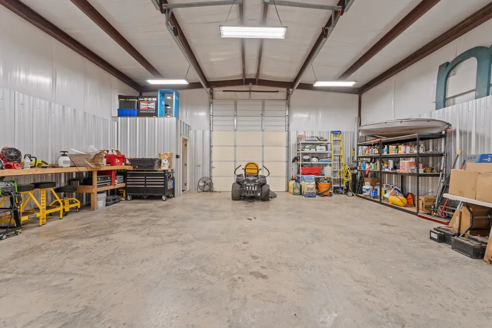 8868 County Road 1205 Grandview, TX 76050