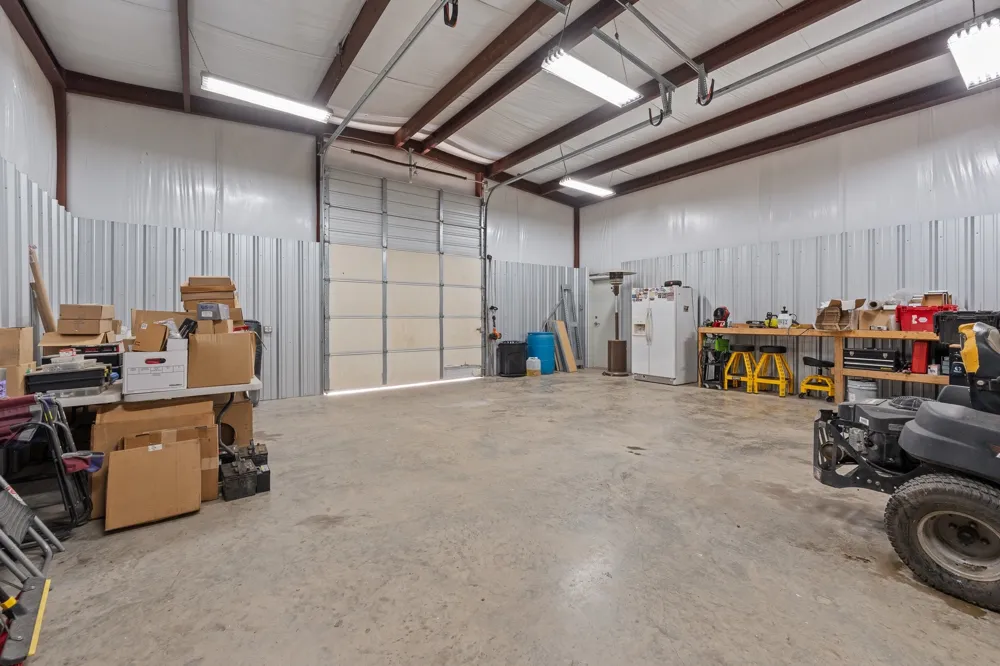 8868 County Road 1205 Grandview, TX 76050